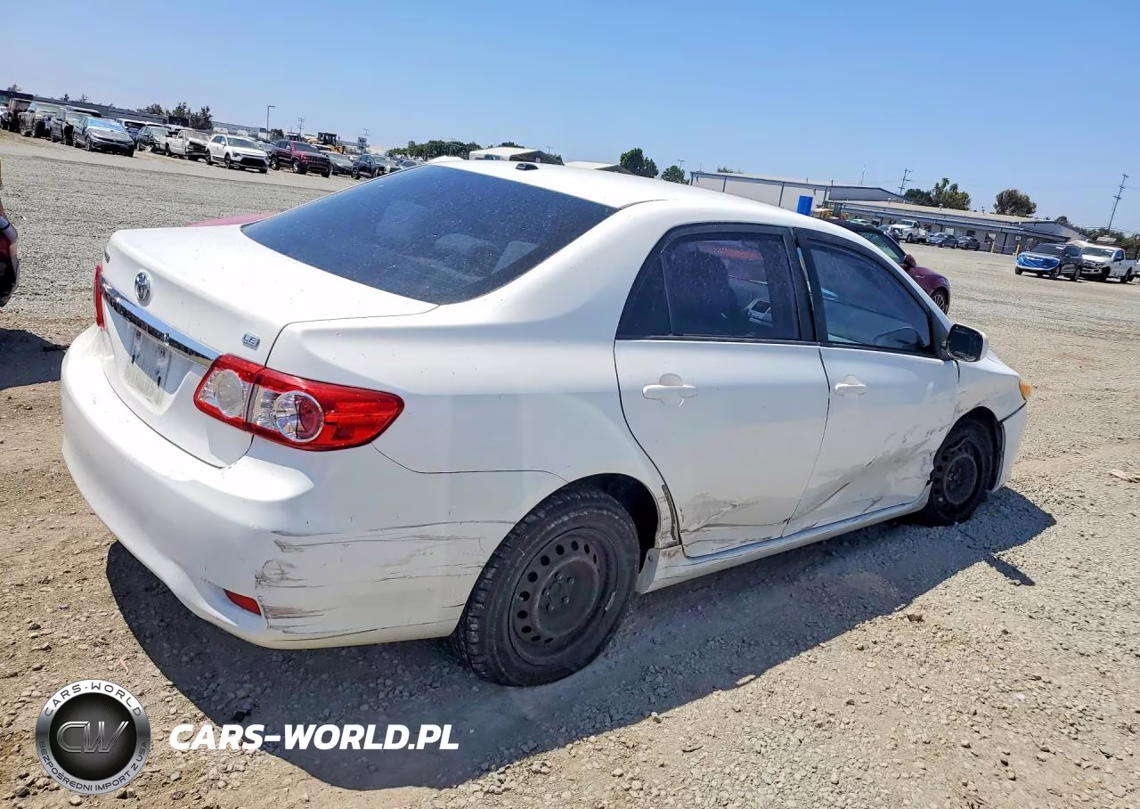 2011 Toyota Corolla Le VIN:JTDBU4EE4B9124294 - 3