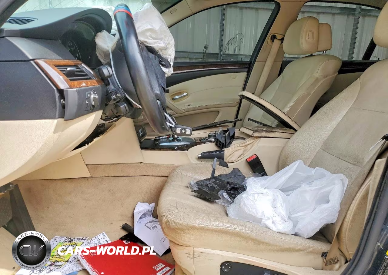 2010 BMW 528 Xi VIN:WBANV1C55AC158030 - 7
