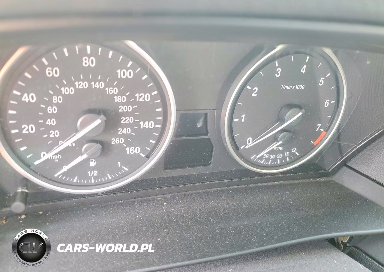 2010 BMW 528 Xi VIN:WBANV1C55AC158030 - 9