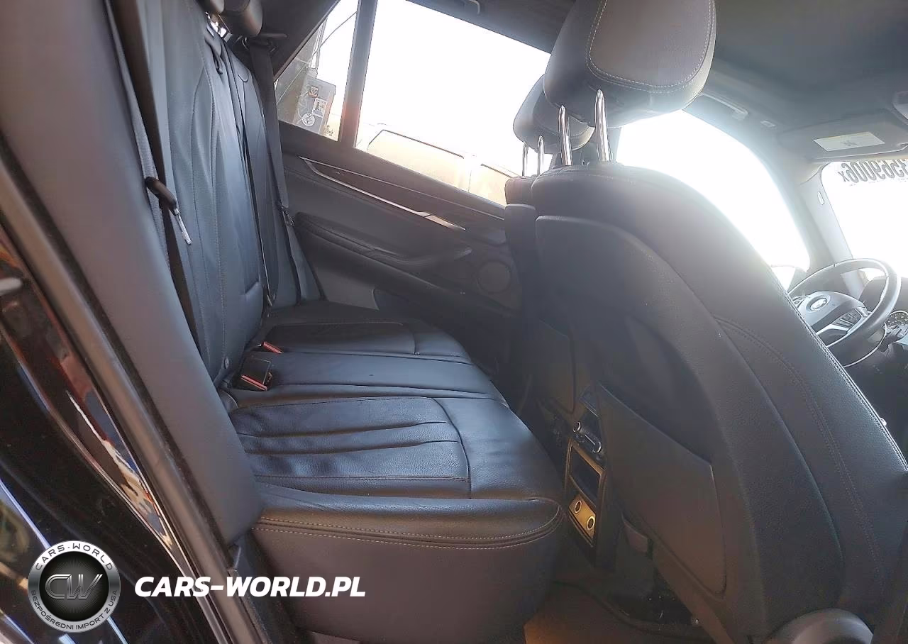 2018 BMW X5 Xdr40E VIN:5UXKT0C59J0W00104 - 11