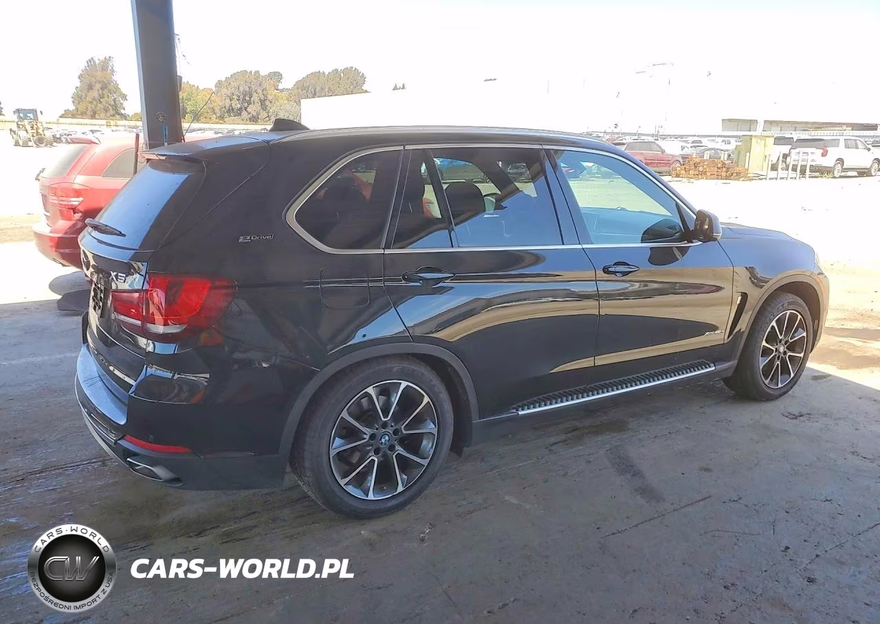 2018 BMW X5 Xdr40E VIN:5UXKT0C59J0W00104 - 3