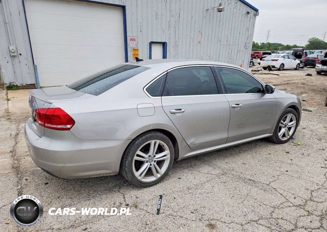 2014 Volkswagen Passat Se VIN:1VWBS7A31EC053328 - 3