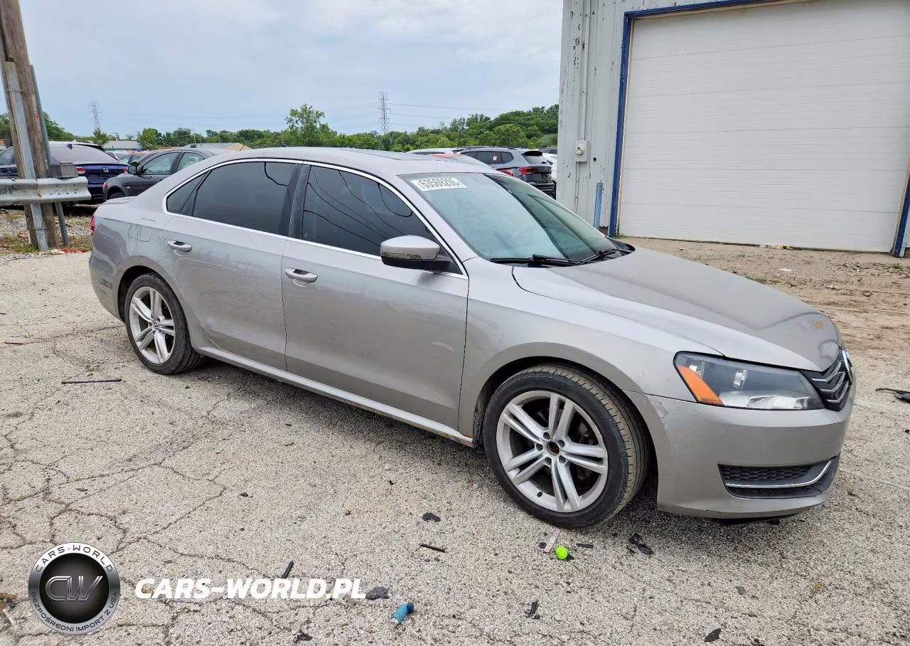 2014 Volkswagen Passat Se VIN:1VWBS7A31EC053328 - 4