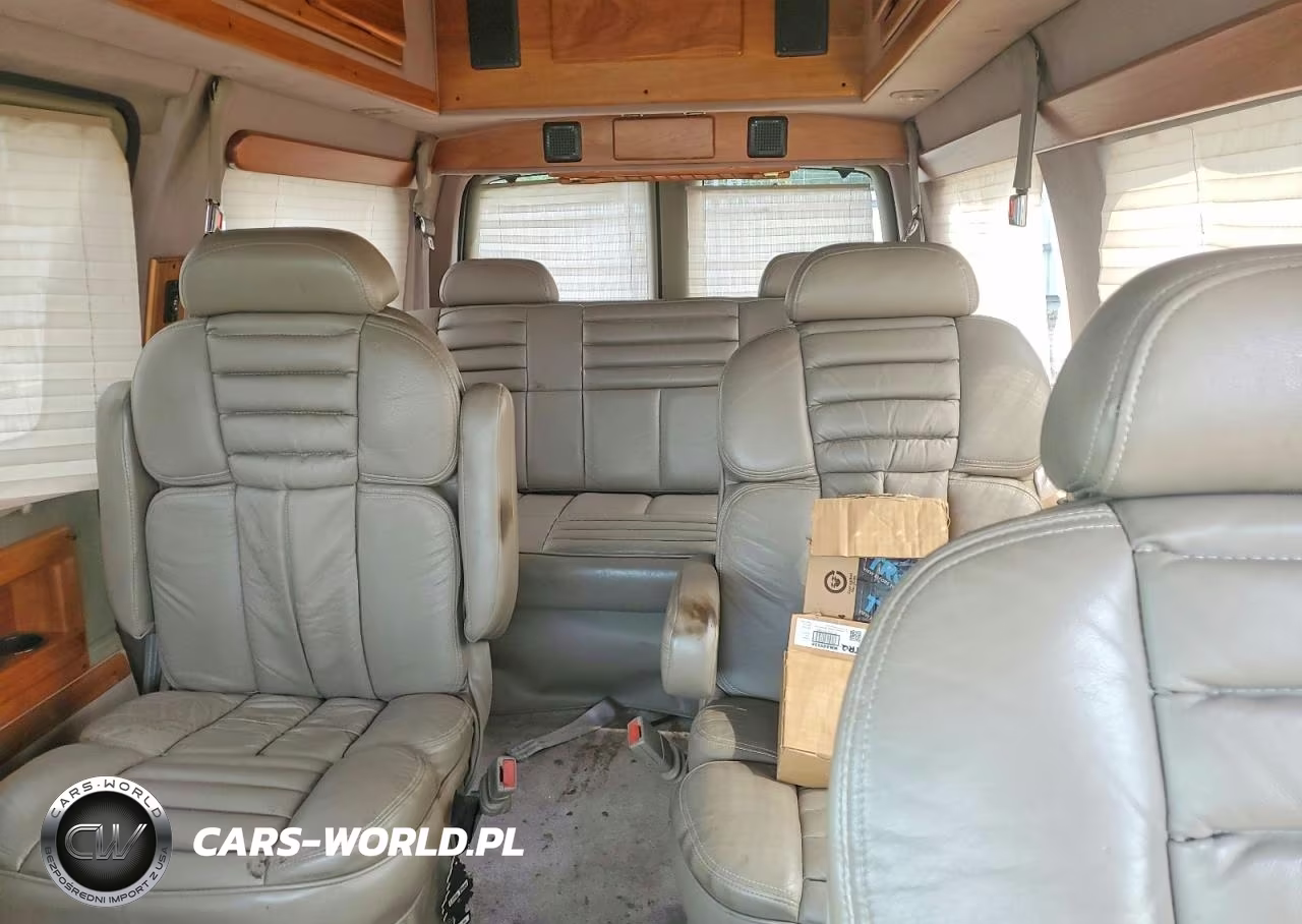 1999 Chevrolet Express G1500 VIN:1GBFG15R7X1001450 - 10