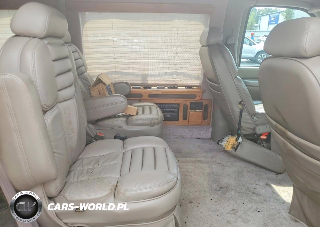 1999 Chevrolet Express G1500 VIN:1GBFG15R7X1001450 - 11