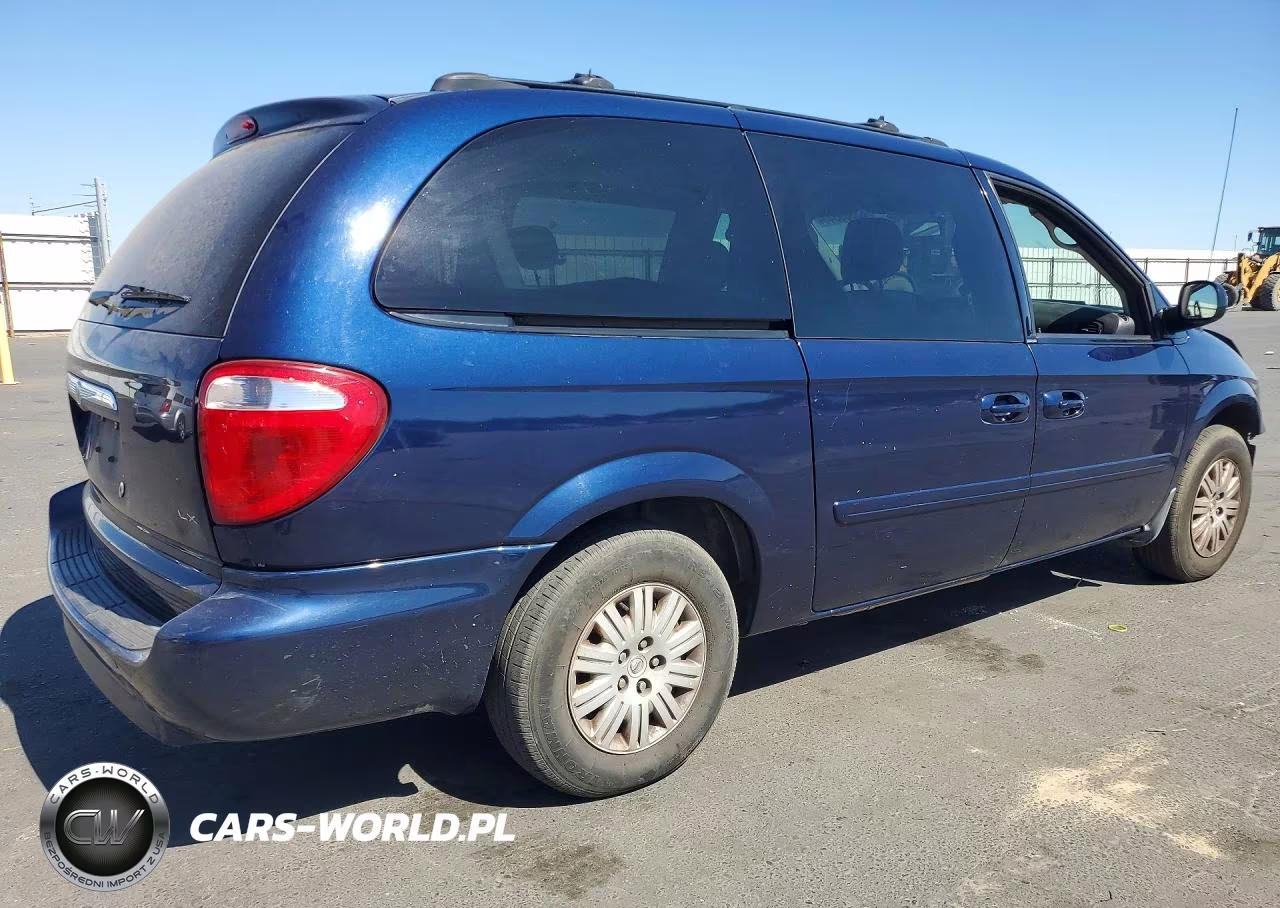 2005 Chrysler Town & Country Lx VIN:2C4GP44R35R319156 - 3