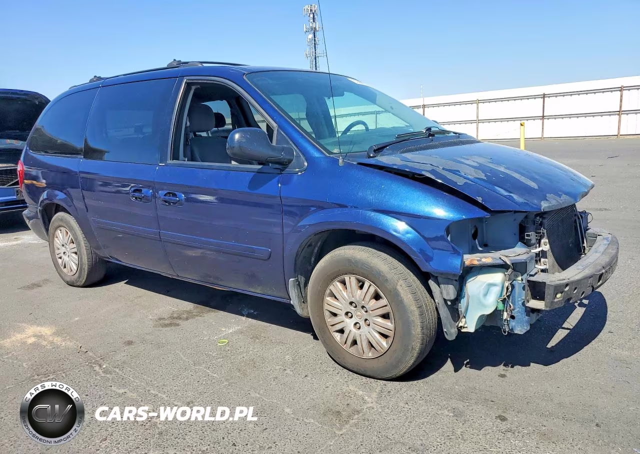 2005 Chrysler Town & Country Lx VIN:2C4GP44R35R319156 - 4