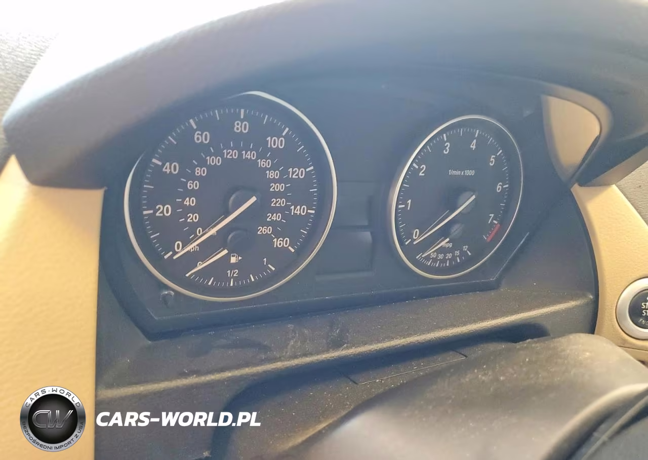 2015 BMW X1 xDrive28I VIN:WBAVL1C58FVY33788 - 9