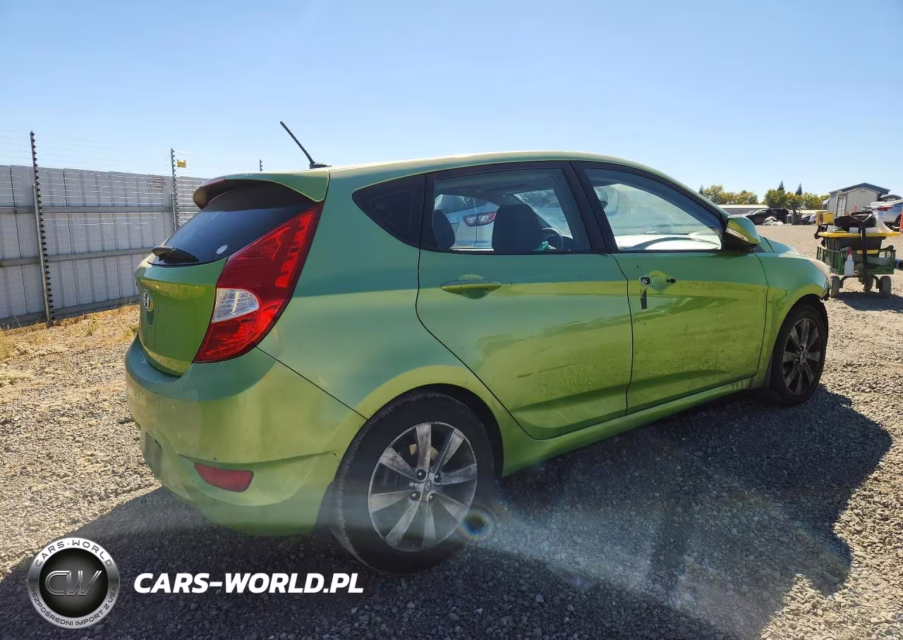 2013 Hyundai Accent Se VIN:KMHCU5AE6DU067205 - 3