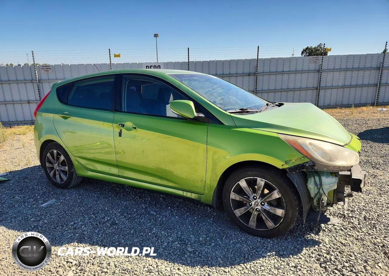 2013 Hyundai Accent Se VIN:KMHCU5AE6DU067205 - 4