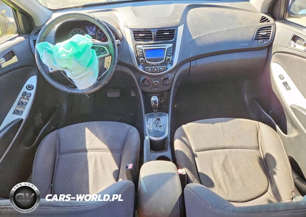2013 Hyundai Accent Se VIN:KMHCU5AE6DU067205 - 8