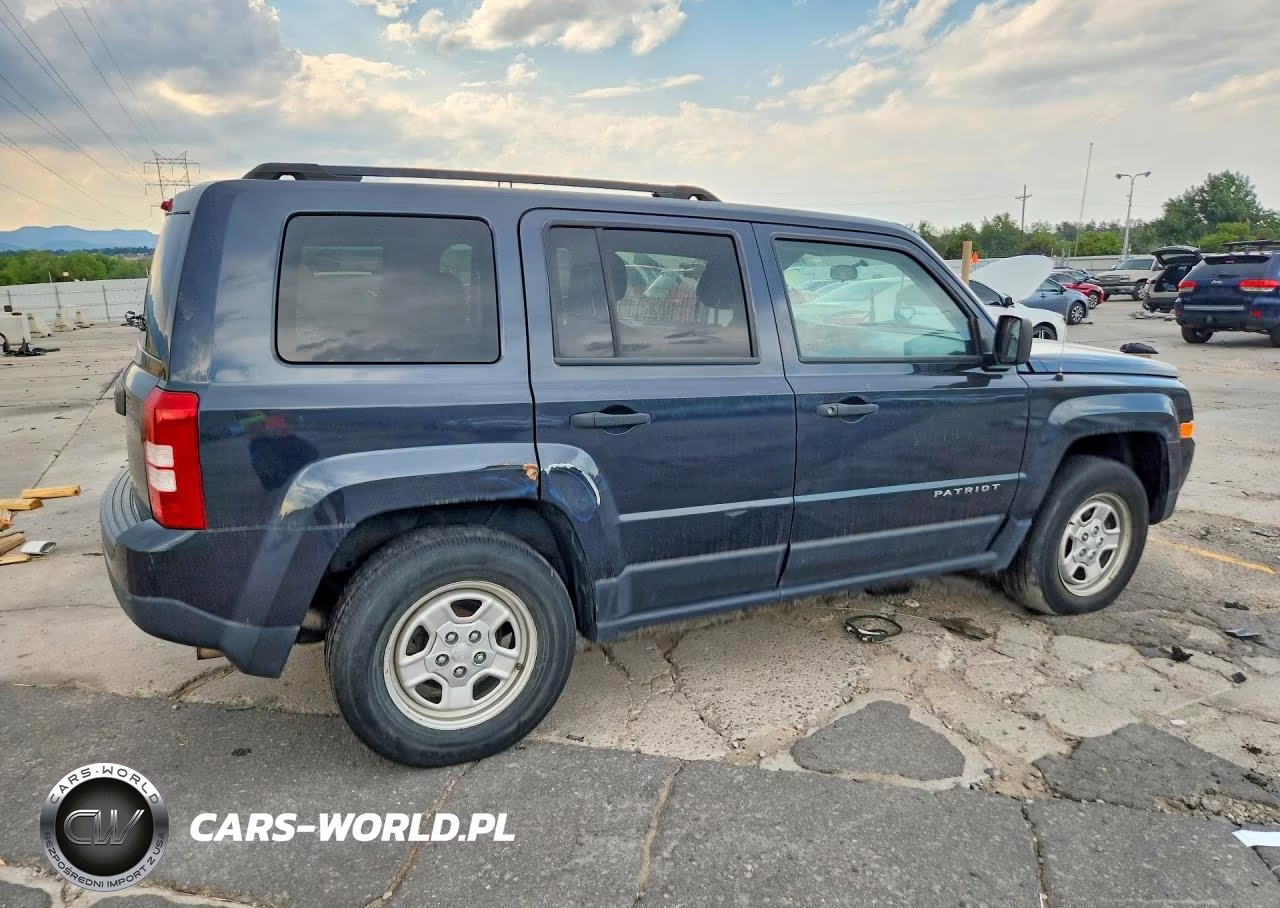 2015 Jeep Patriot Sport VIN:1C4NJRBB2FD292256 - 3