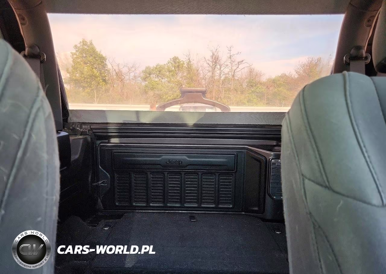 2019 Jeep Wrangler Sport VIN:1C4HJXAN1KW684897 - 10