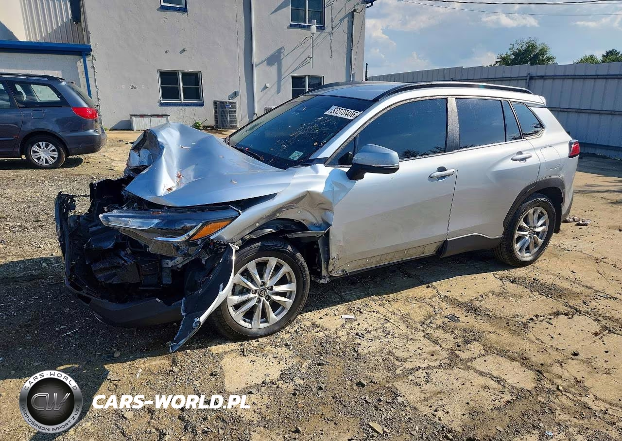 2023 Toyota Corolla Cross Le VIN:7MUCAABG9PV062309 - 1