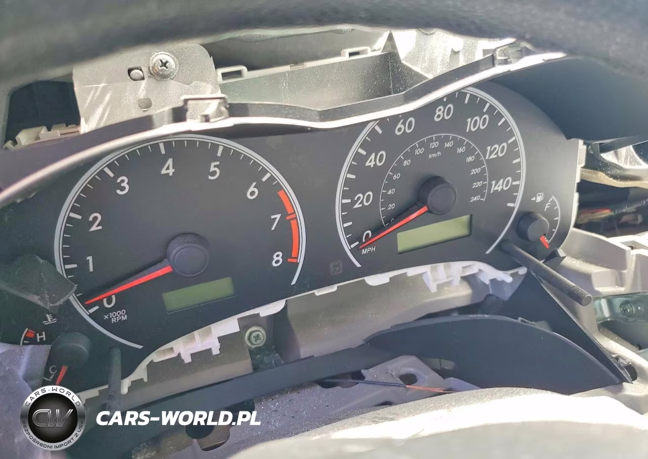 TOYOTA COROLLA VIN:2T1BU4EE6DC001111 - 9