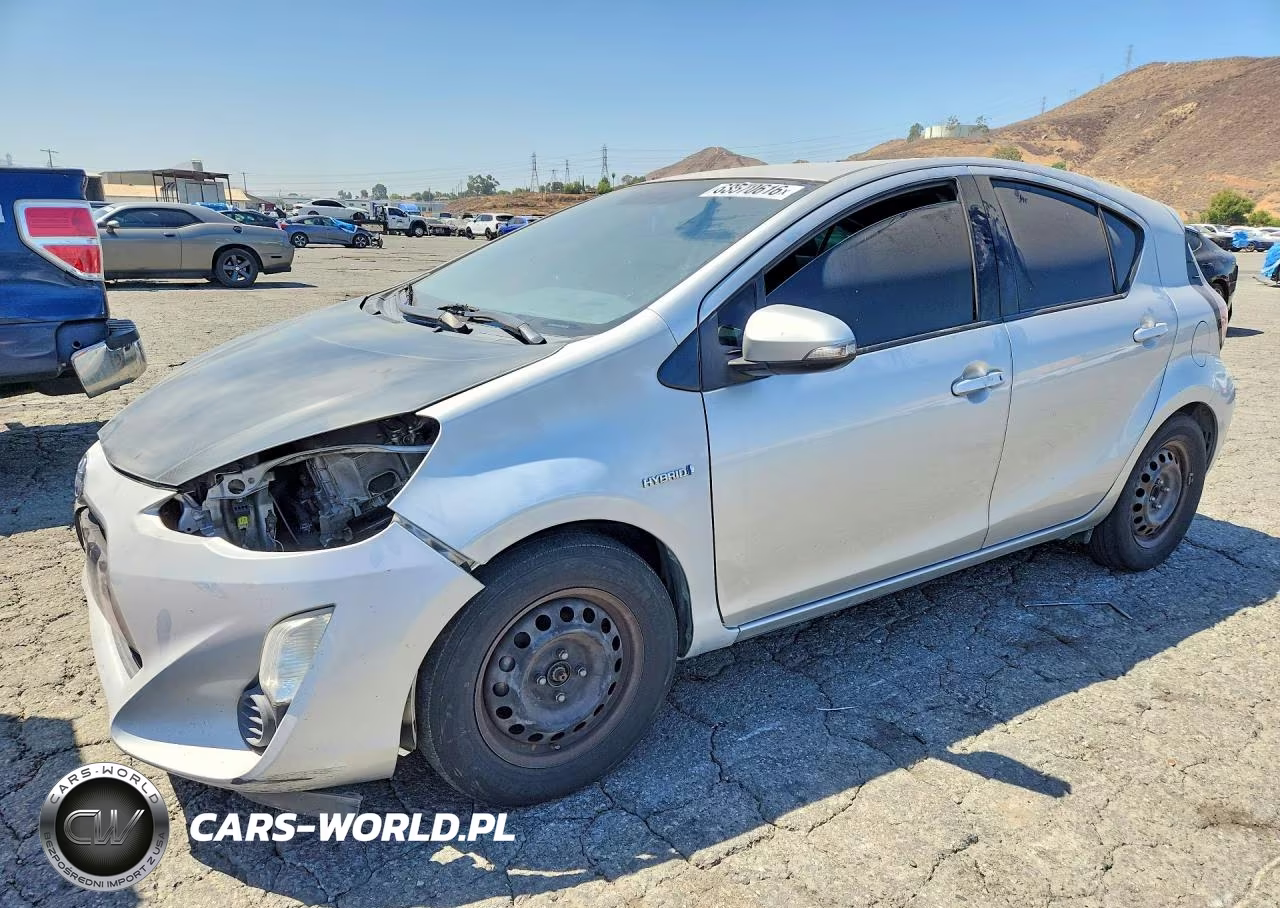 2015 Toyota Prius C Two