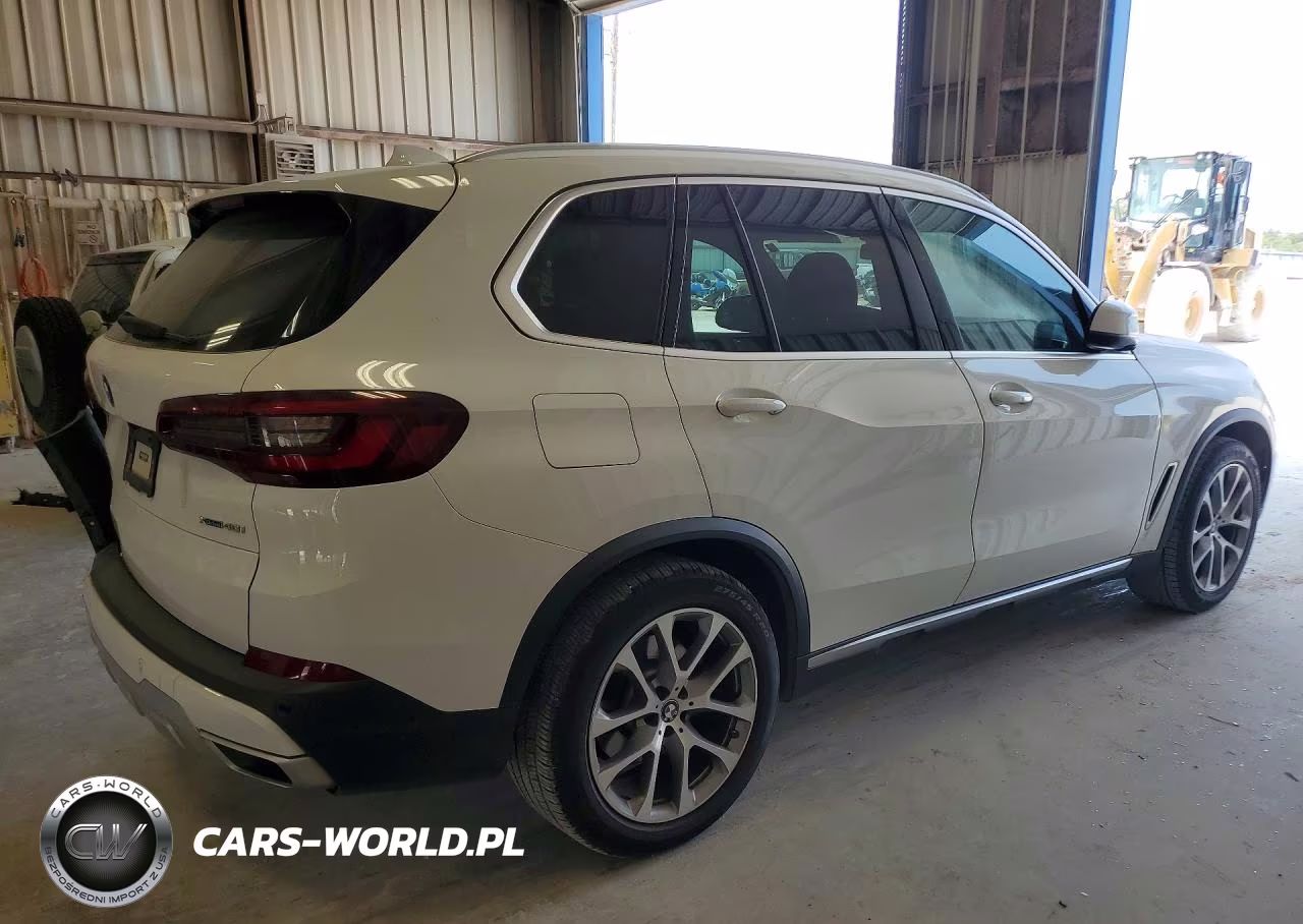 2022 BMW X5 xDrive40I VIN:5UXCR6C04N9K72702 - 3
