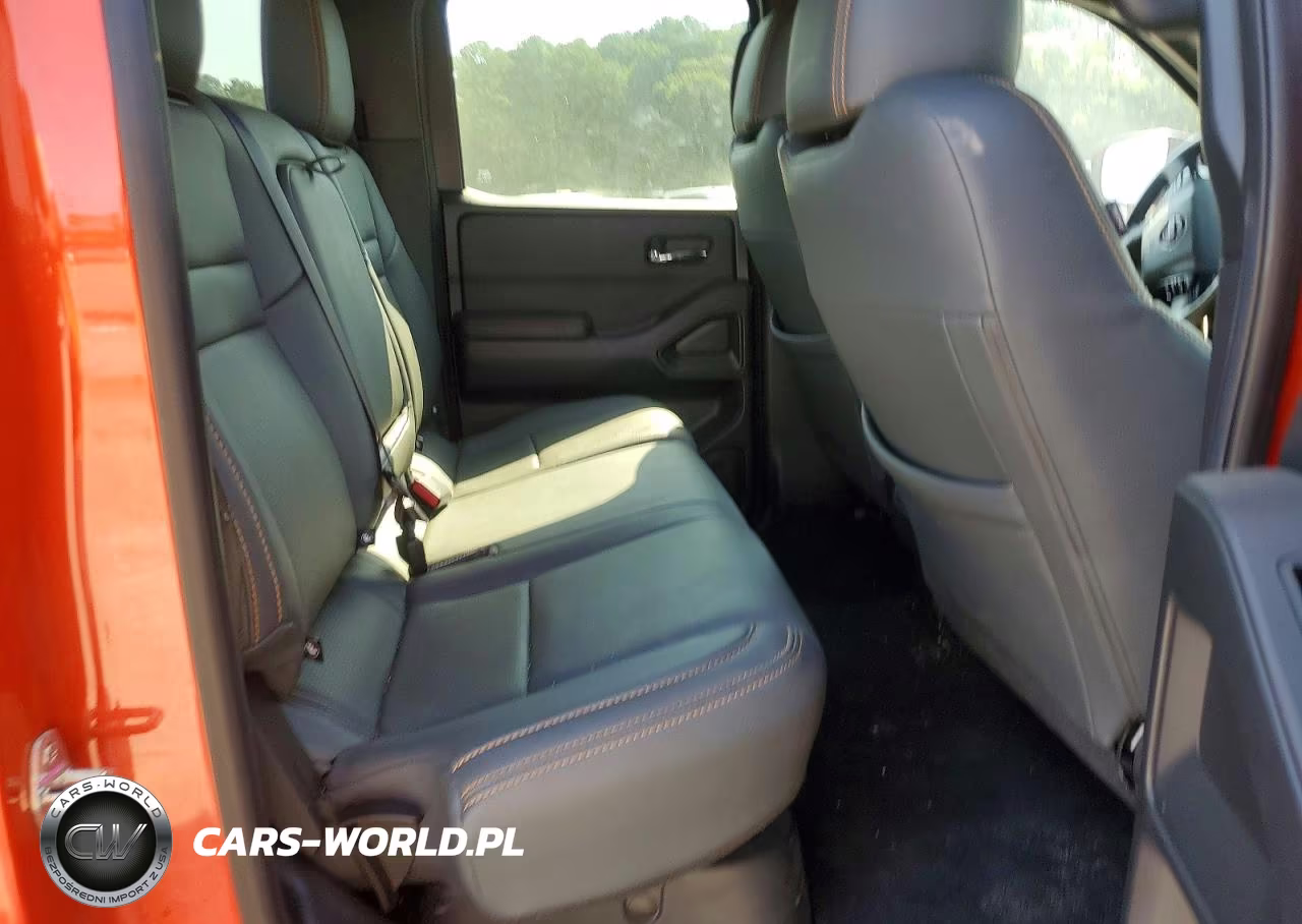 2025 Nissan Frontier Pro-4X VIN:1N6ED1EK0SN647172 - 10