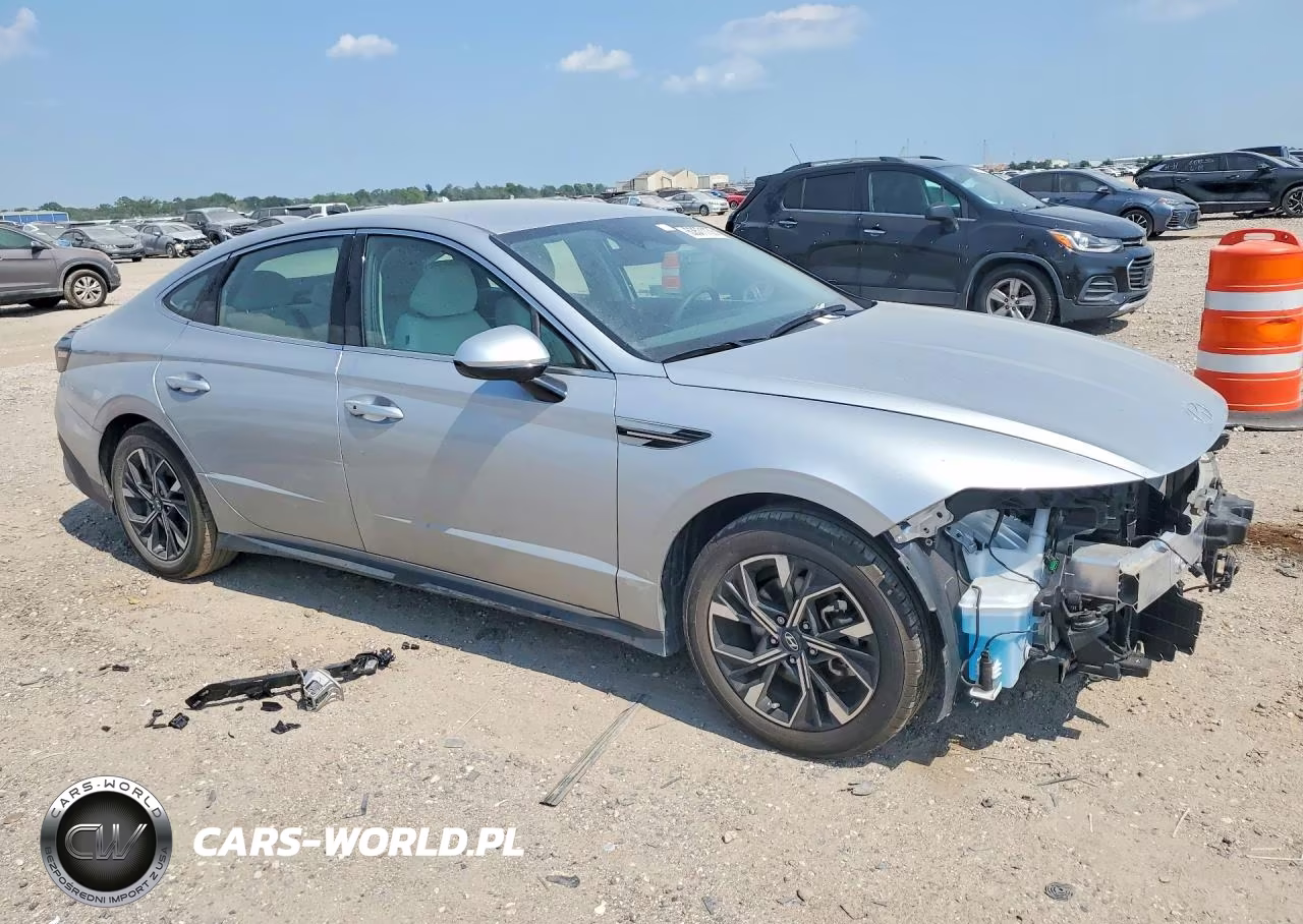 2024 Hyundai Sonata Sel VIN:KMHL64JA2RA414085 - 4