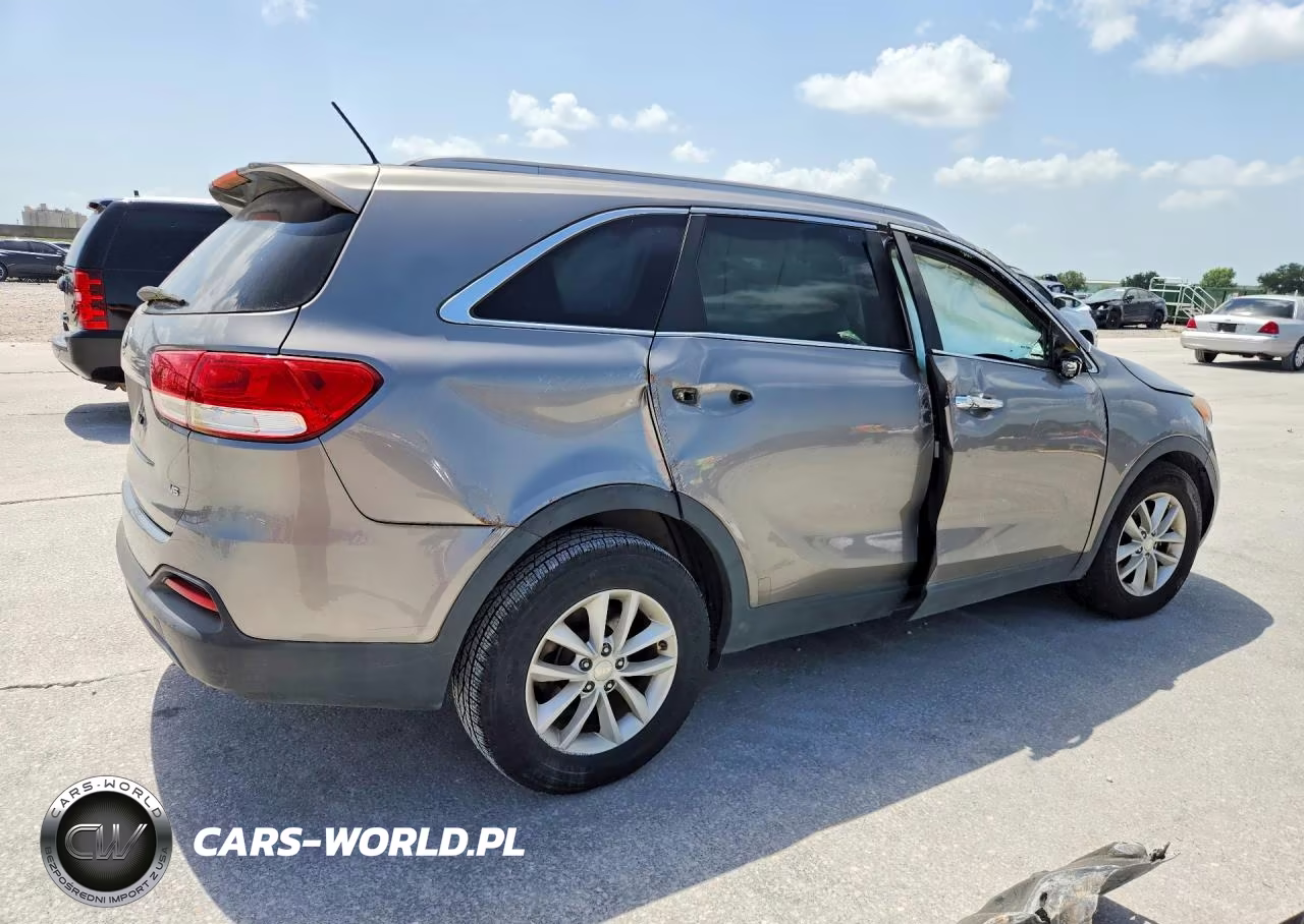 2016 Kia Sorento Lx V6 VIN:5XYPG4A59GG141584 - 3