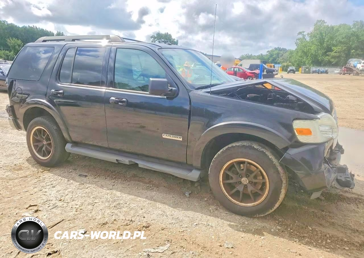 2007 Ford Explorer Xlt VIN:1FMEU73E67UA83894 - 4