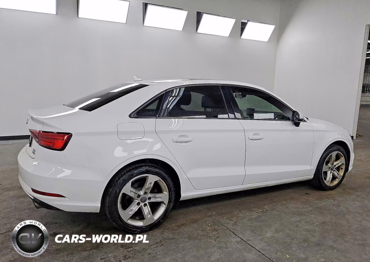 2018 Audi A3 Premium VIN:WAUB8GFF3J1000900 - 3