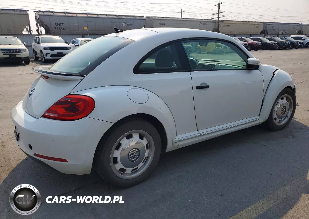 2015 Volkswagen Beetle 1.8T VIN:3VWF17AT3FM655829 - 3