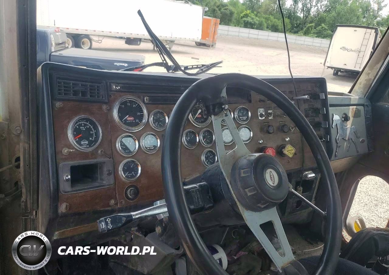 1989 Peterbilt 379 Semi Truck VIN:1XP5D29X1KD280902 - 8