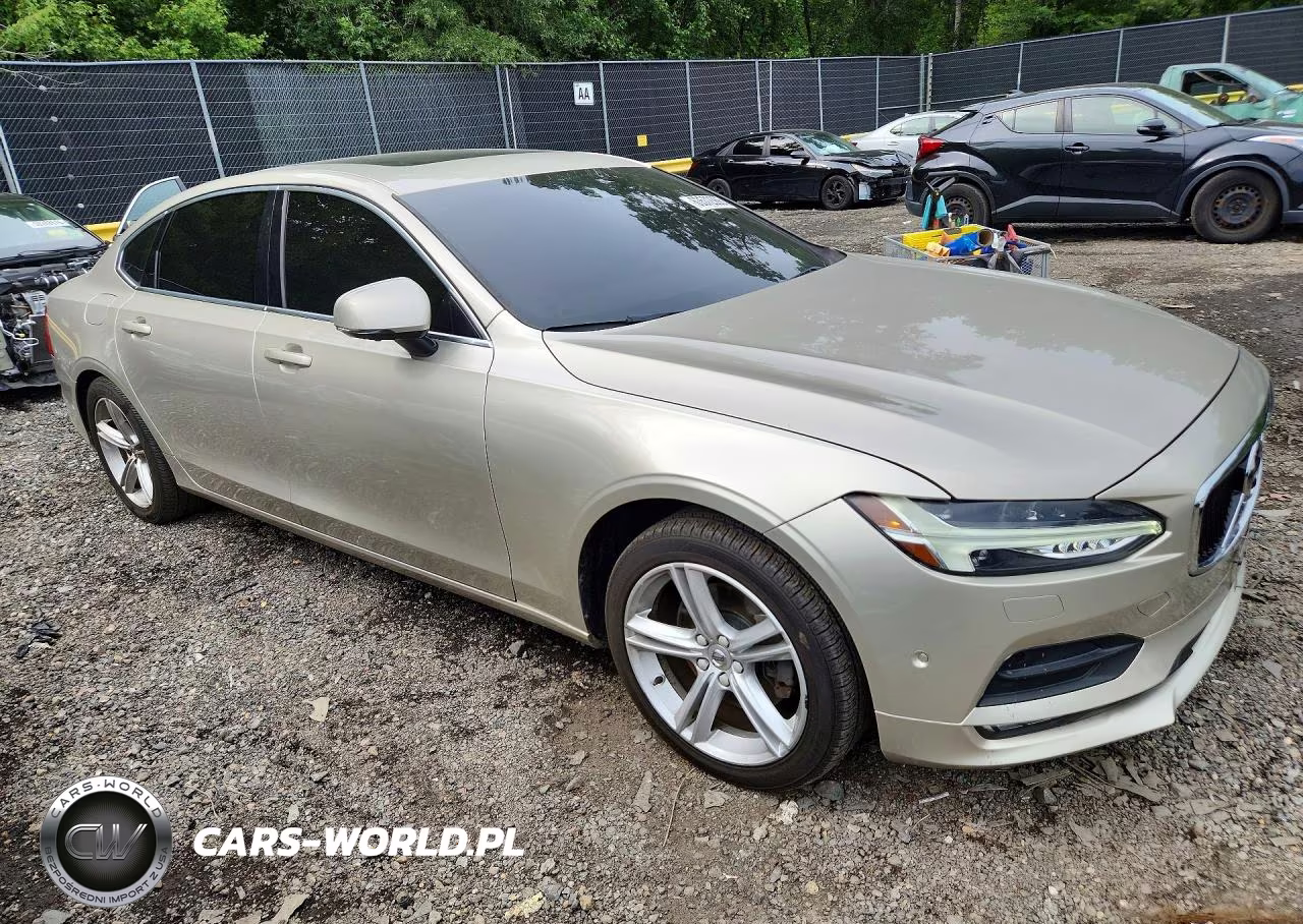 2018 Volvo S90 T5 Momentum VIN:LVY982AK6JP016006 - 4