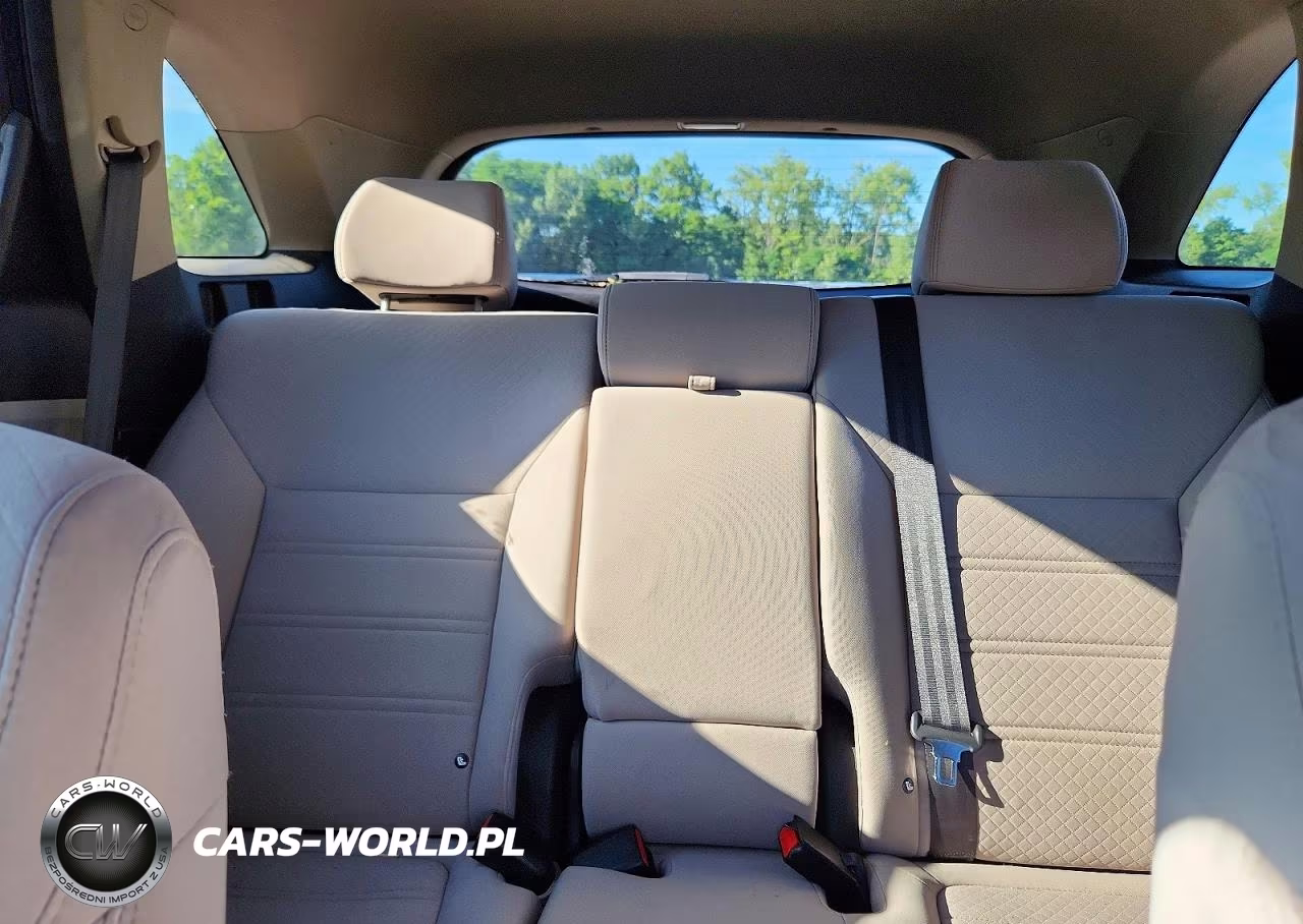 2019 Kia Sorento Lx V6 VIN:5XYPGDA54KG441669 - 10
