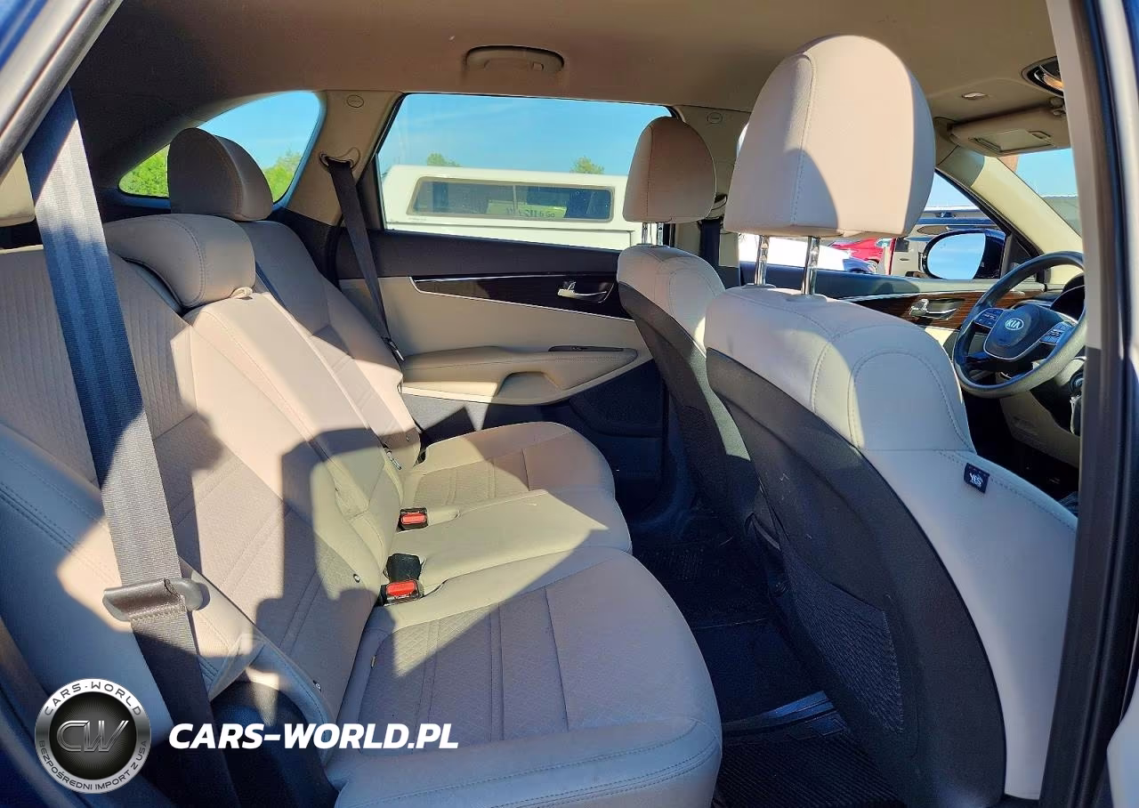 2019 Kia Sorento Lx V6 VIN:5XYPGDA54KG441669 - 11
