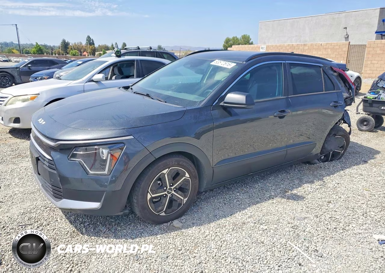 2024 Kia Niro Lx VIN:KNDCP3LE0R5184499 - 1