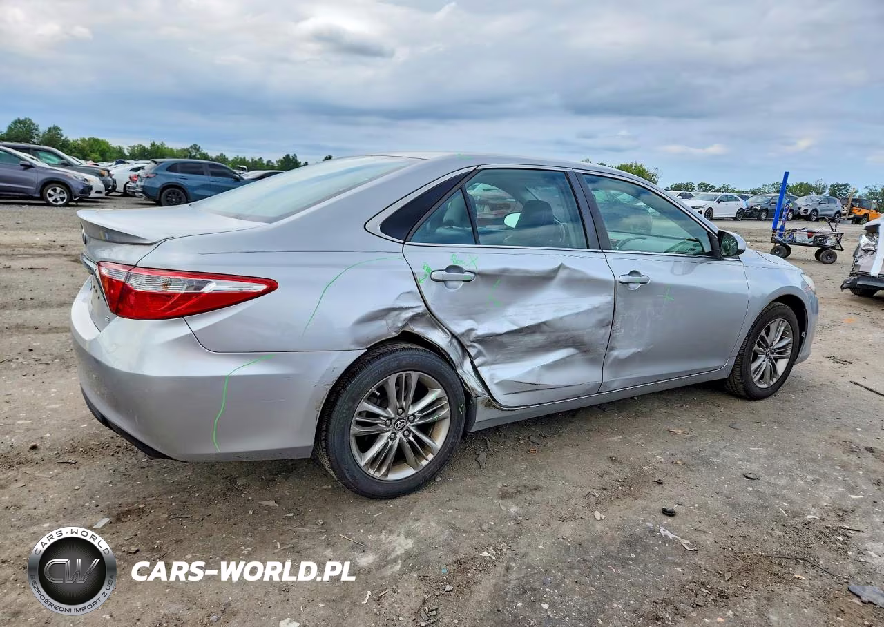 2016 Toyota Camry Se VIN:4T1BF1FK1GU593484 - 3