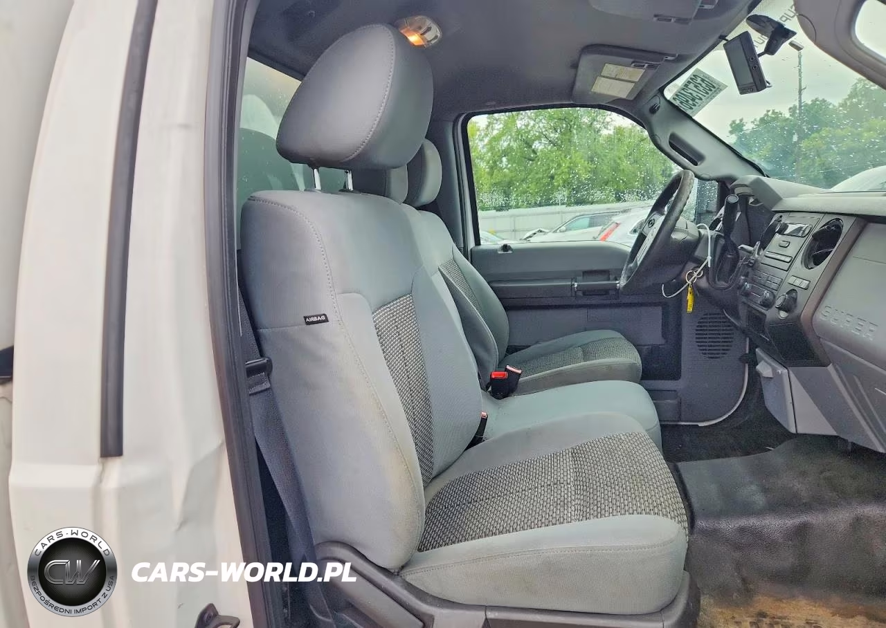 2016 Ford F250 Super Duty VIN:1FTBF2B62GEC63270 - 10