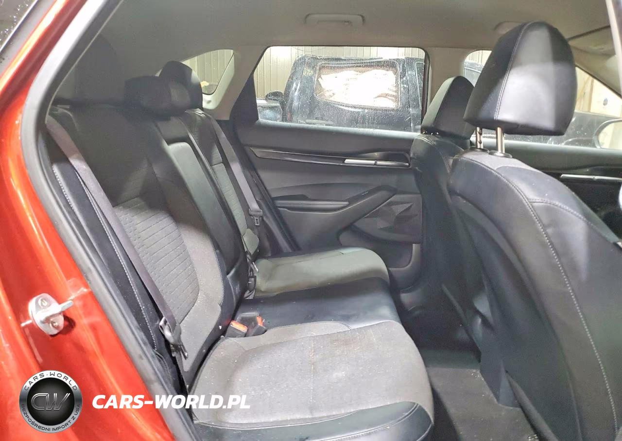 2021 Kia Seltos S VIN:KNDEU2AA0M7126384 - 11