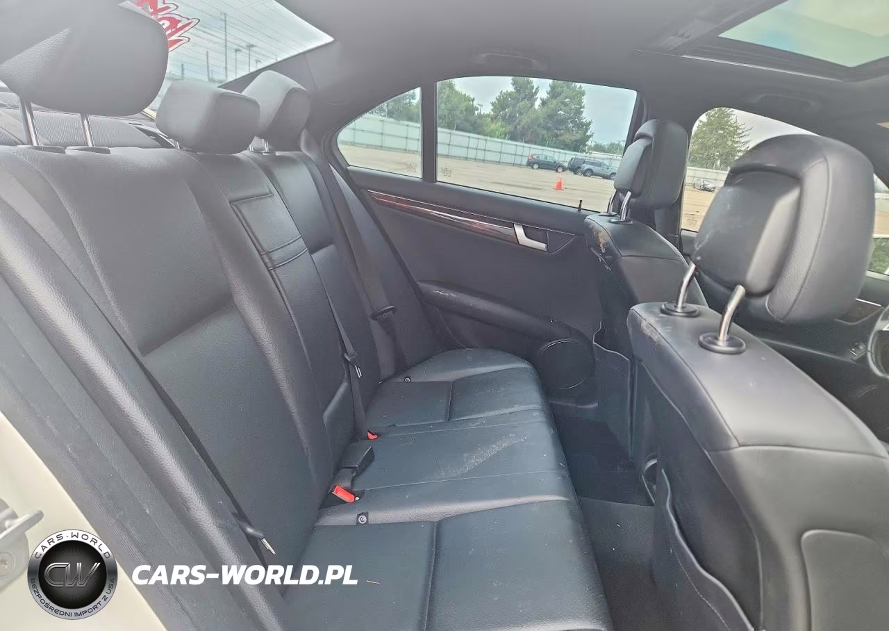 2012 Mercedes-Benz C 300 4Matic VIN:WDDGF8BB2CR191128 - 10