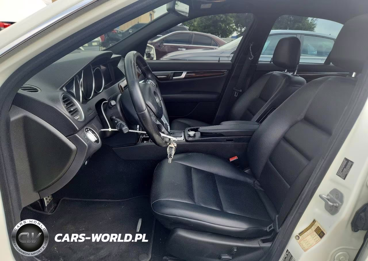 2012 Mercedes-Benz C 300 4Matic VIN:WDDGF8BB2CR191128 - 7