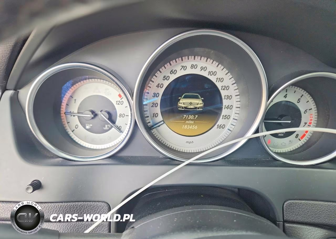 2012 Mercedes-Benz C 300 4Matic VIN:WDDGF8BB2CR191128 - 9