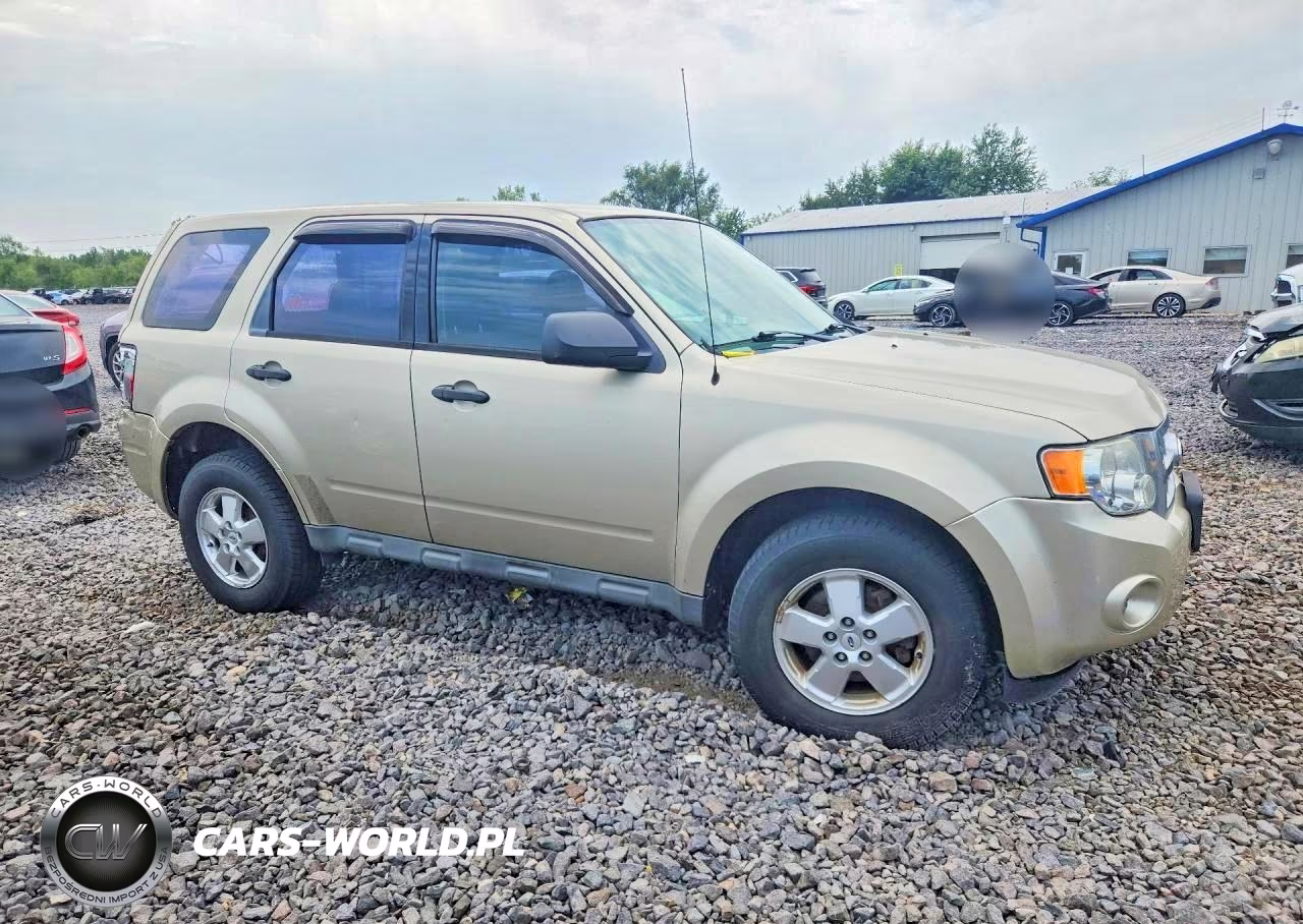 2012 Ford Escape Xls VIN:1FMCU0C72CKA57685 - 4