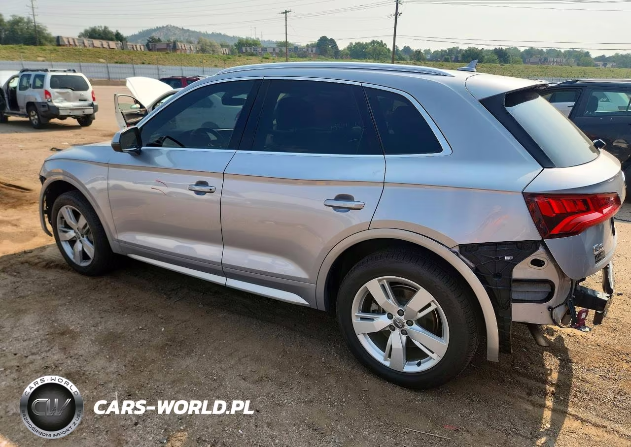 2019 Audi Q5 Premium Plus VIN:WA1BNAFY9K2055528 - 2