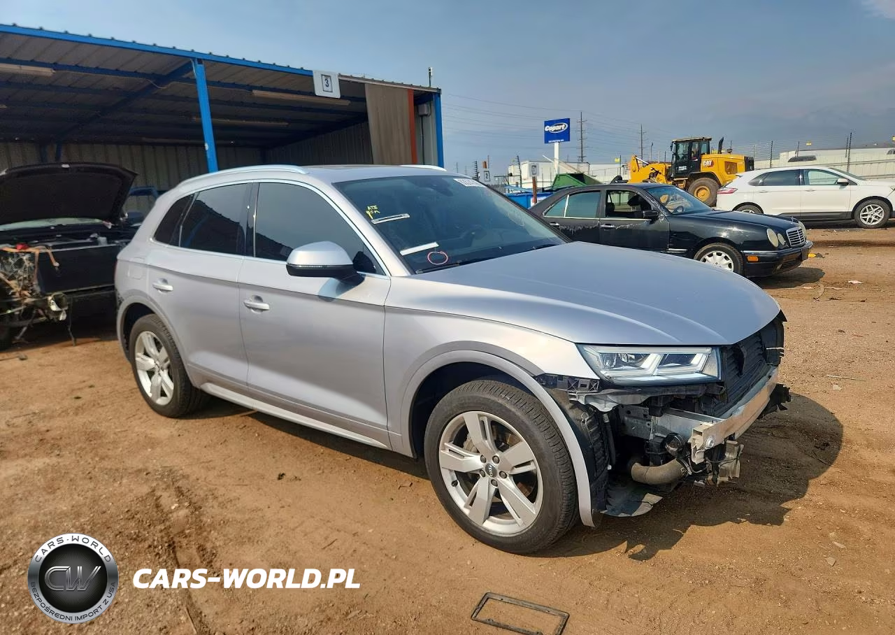 2019 Audi Q5 Premium Plus VIN:WA1BNAFY9K2055528 - 4