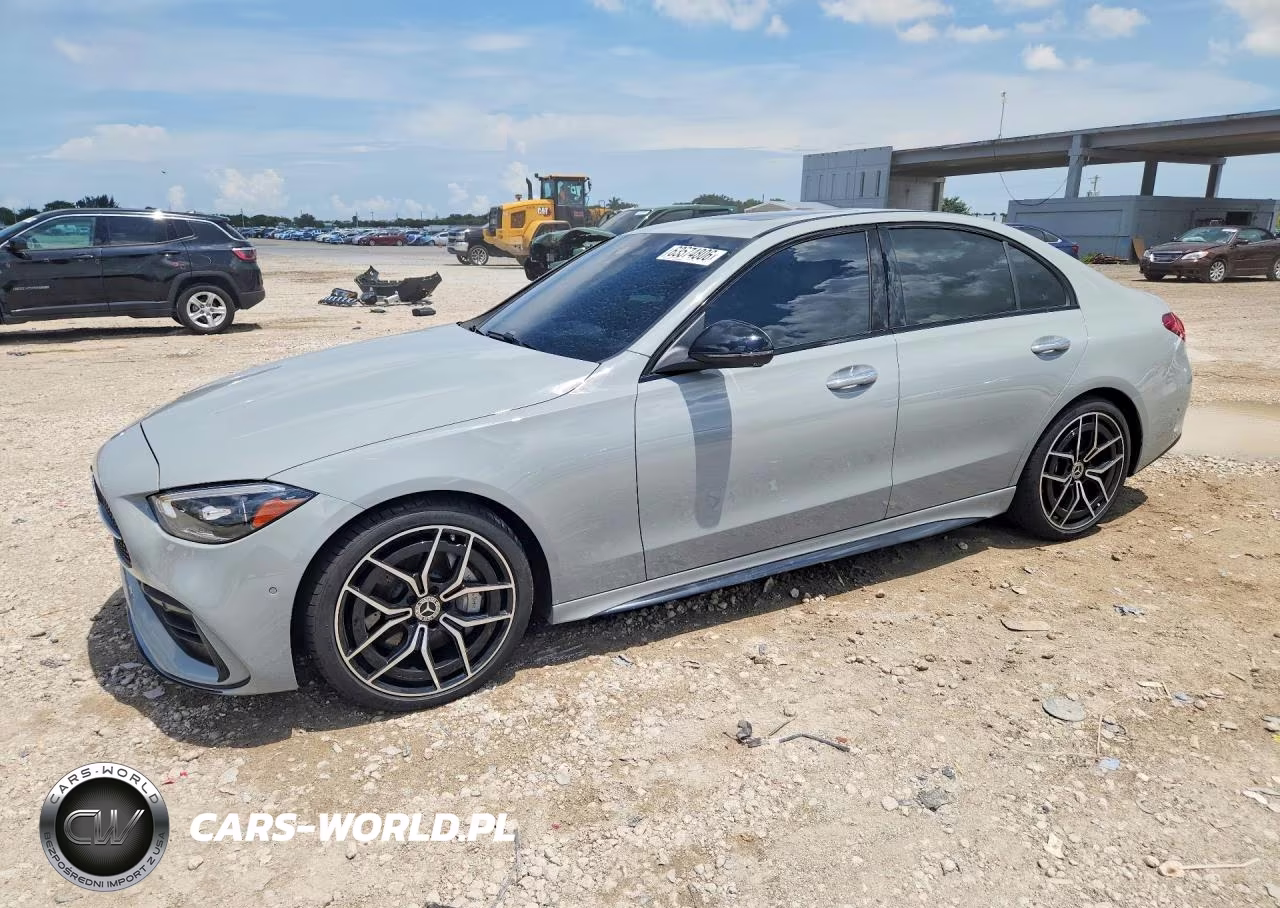 2025 Mercedes-Benz C 300 – zdjęcie 1 z 12