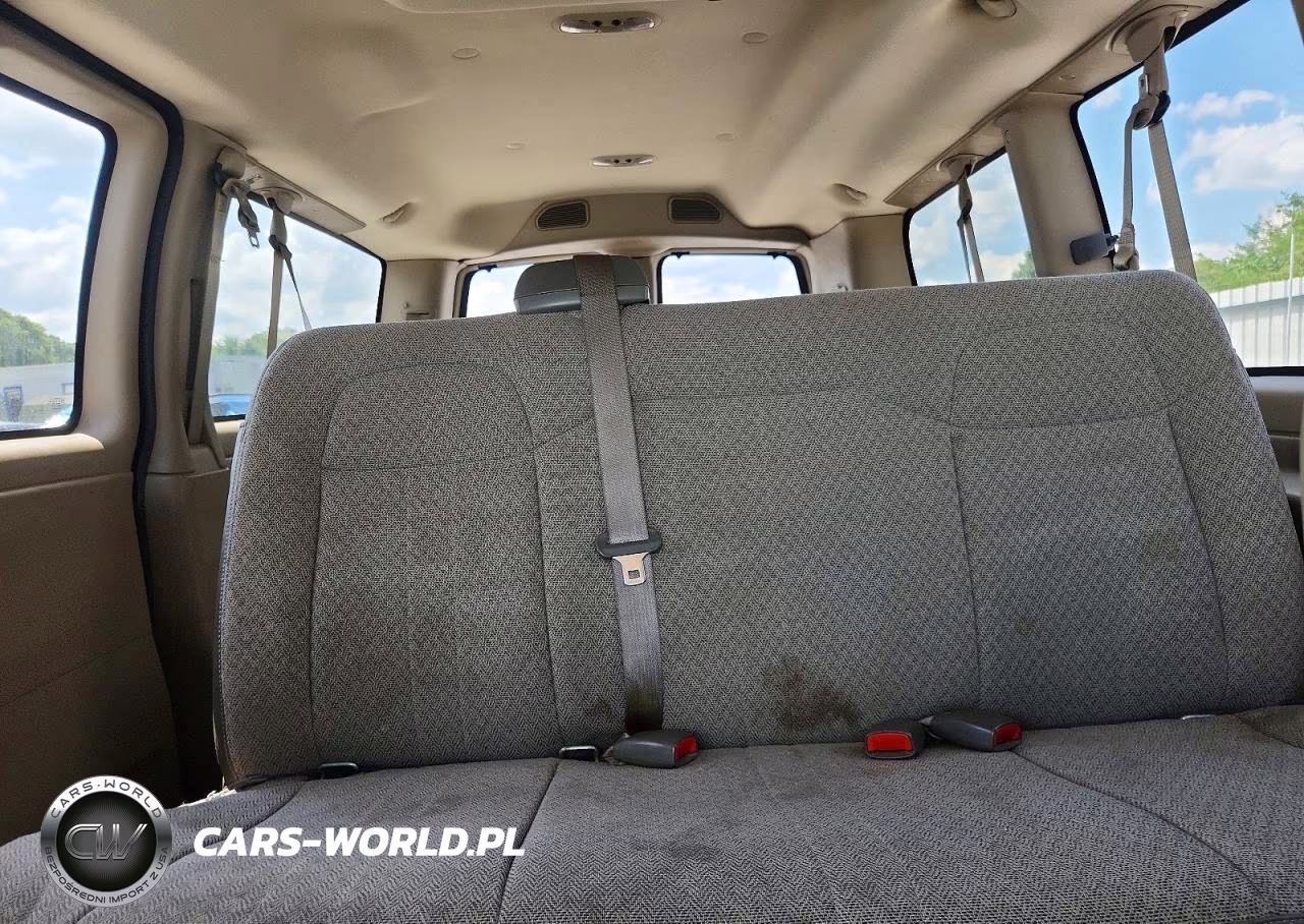 2009 Chevrolet Express G2500 VIN:1GAGG25K791141485 - 10