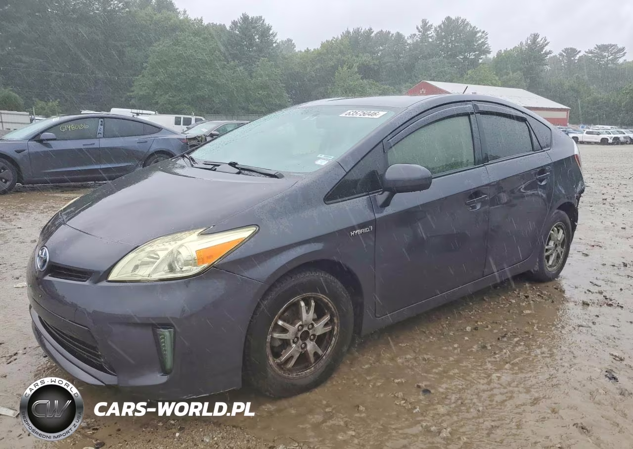2013 Toyota Prius Three – zdjęcie 1 z 13