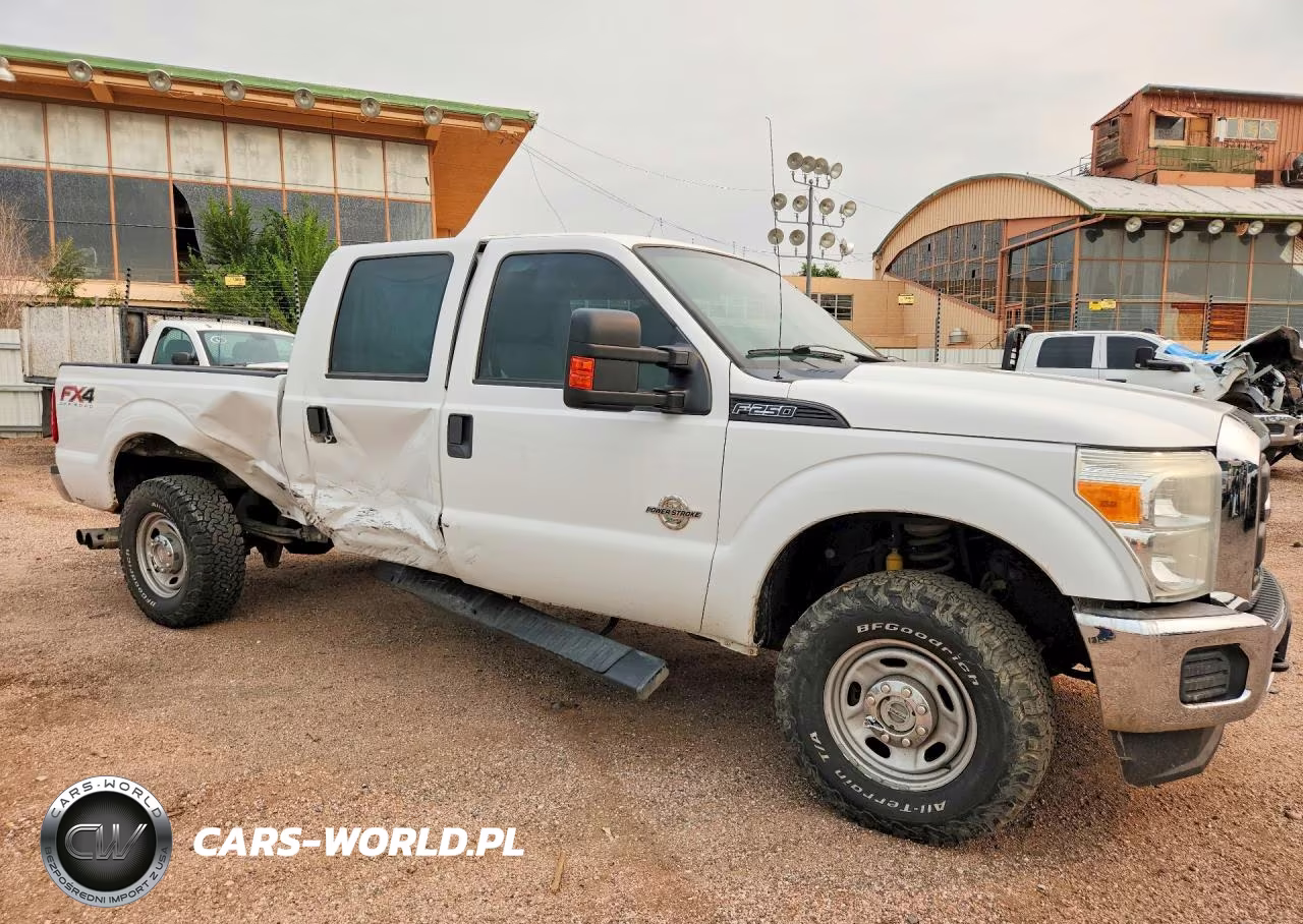 2014 Ford F250 Super Duty VIN:1FT7W2BT2EEB01325 - 4