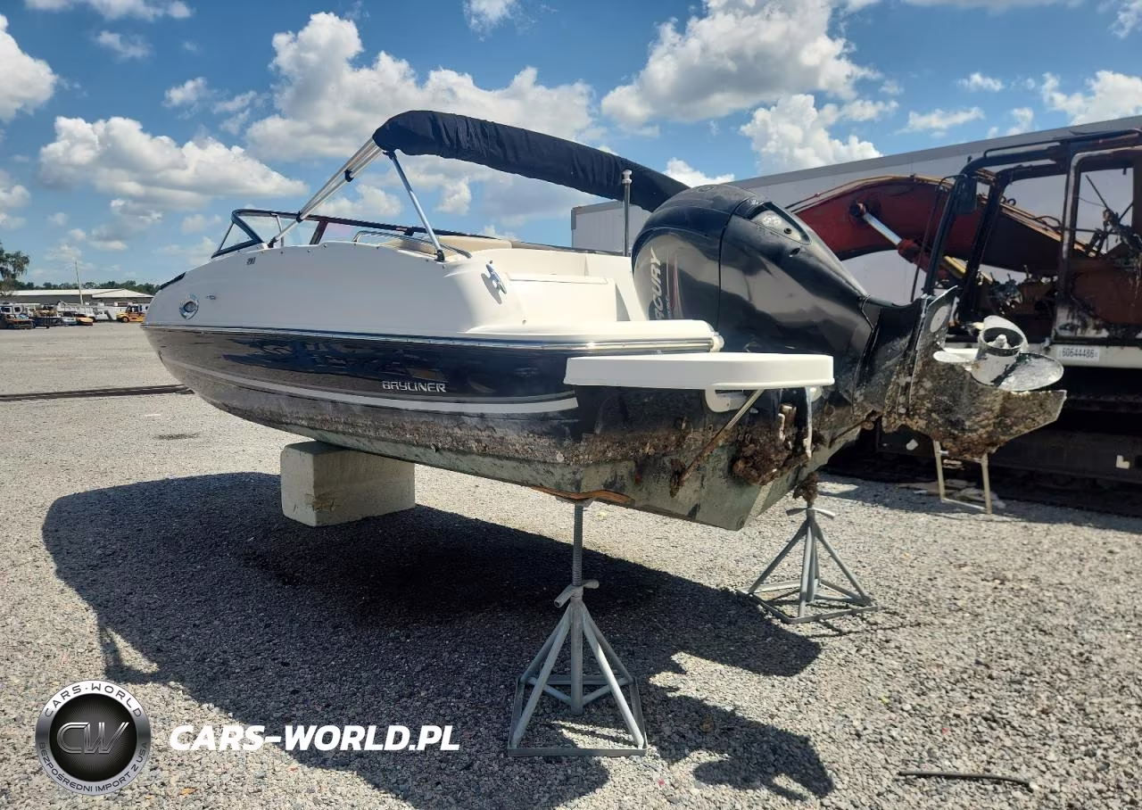 2017 Bayliner 215 - Boat VIN:BLBX3333B717 - 4