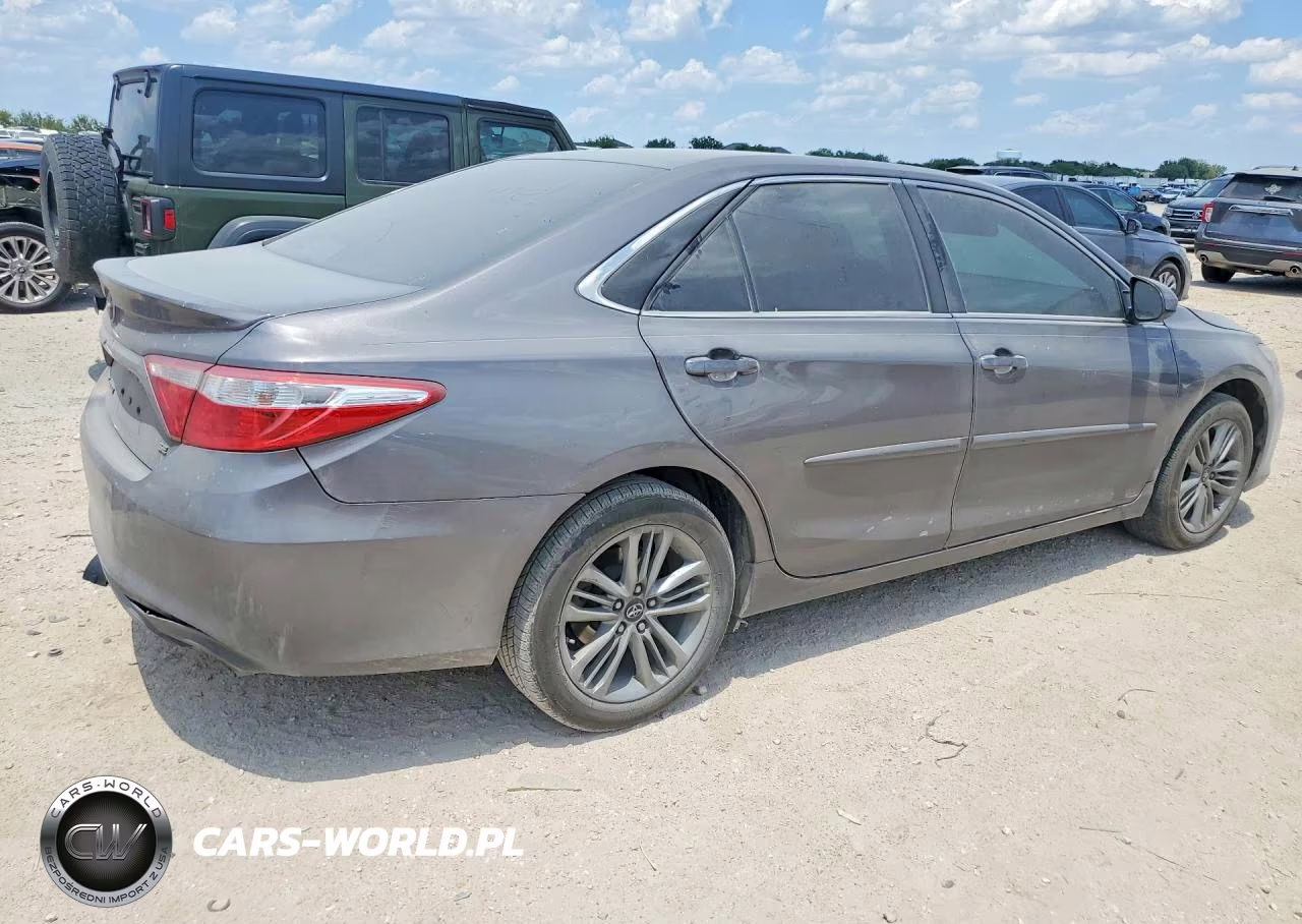 2017 Toyota Camry Se VIN:4T1BF1FK1HU403250 - 3