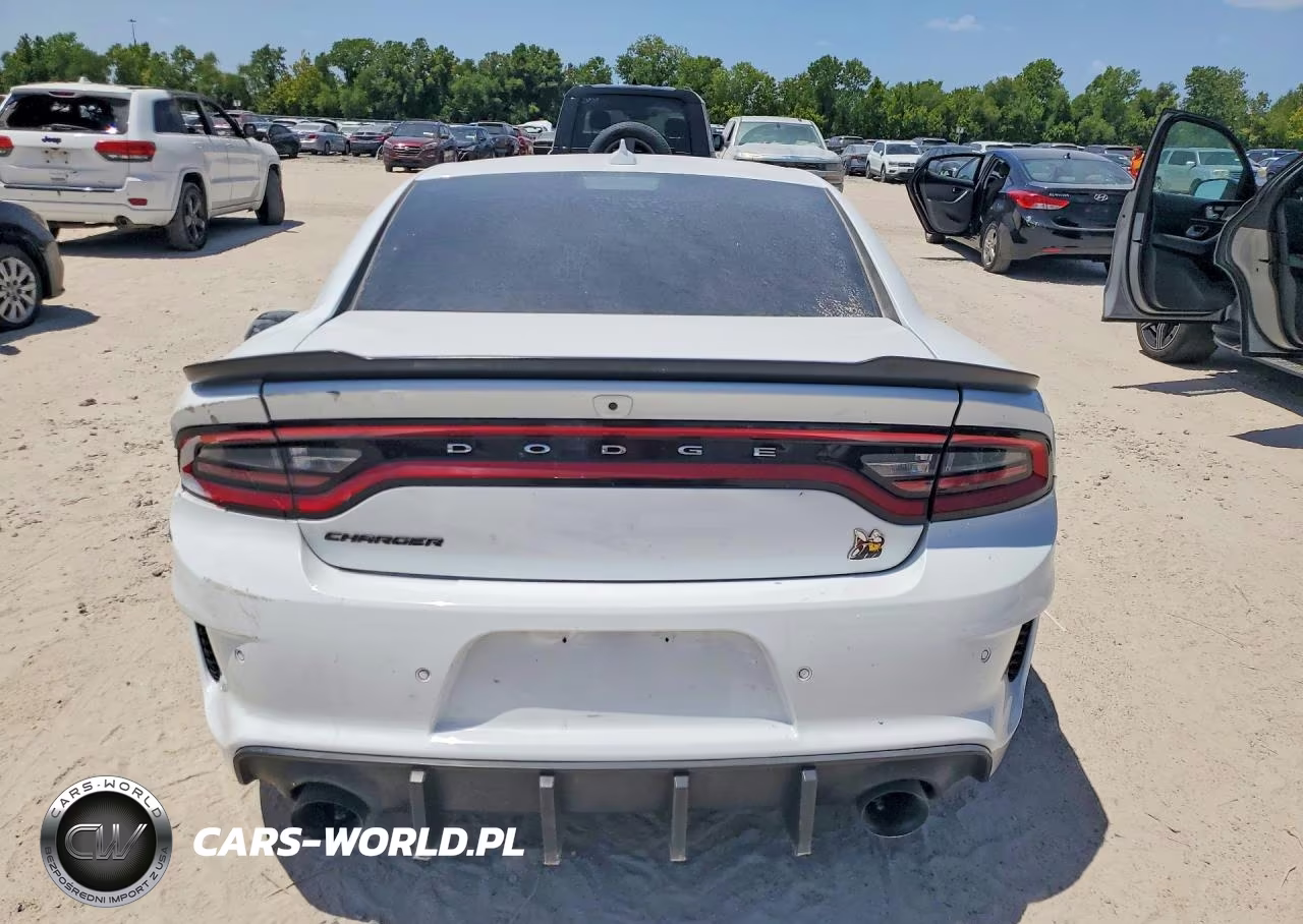 2023 Dodge Charger Scat Pack VIN:2C3CDXGJ0PH535946 - 6