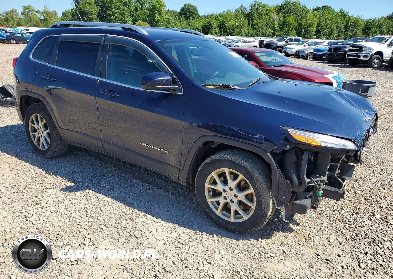 2014 Jeep Cherokee Latitude VIN:1C4PJMCS7EW151695 - 4