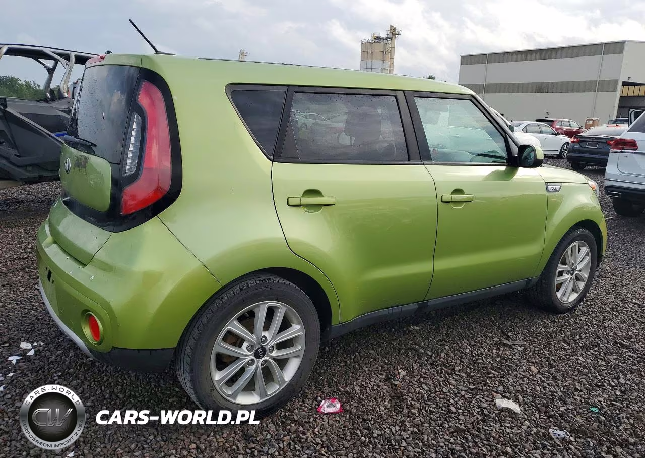 2017 Kia Soul + VIN:KNDJP3A50H7876713 - 3